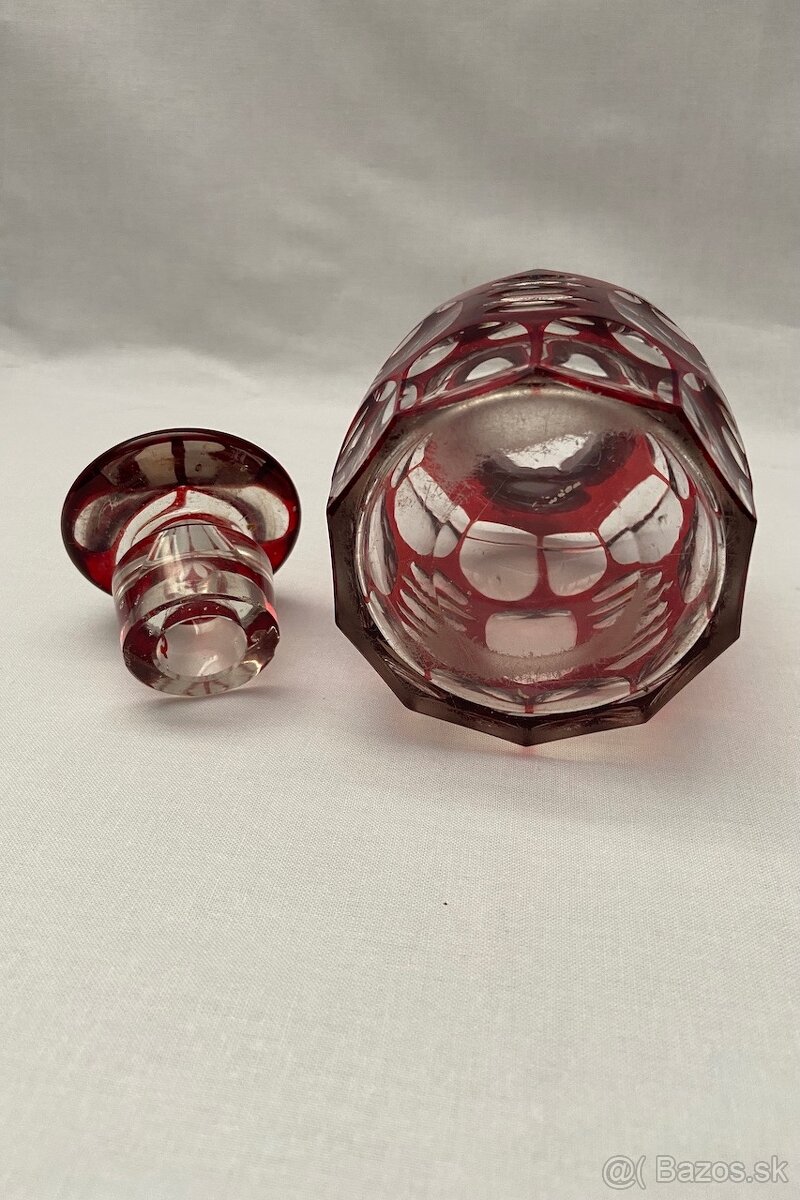 Karafa ,rubínové sklo. - 4