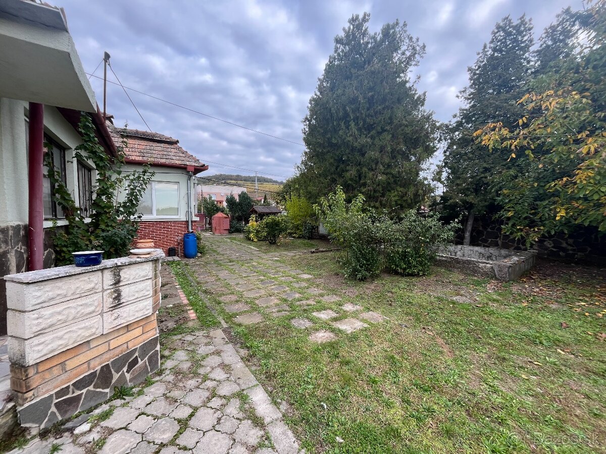 Na predaj rodinný dom v obci Viničky - 4