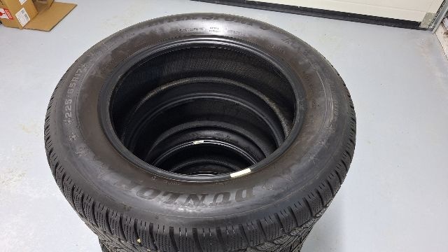 PREDÁM zimné pneu 225 / 65 R 17 - 4