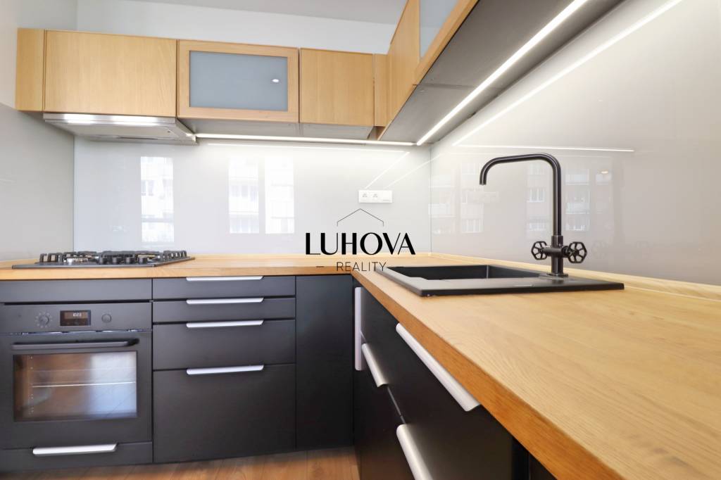 Tehlový 3-izbový byt v TOP lokalite Trenčína - 4