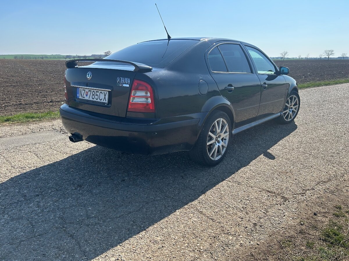 Skoda Oktavia RS 1.8t - 4