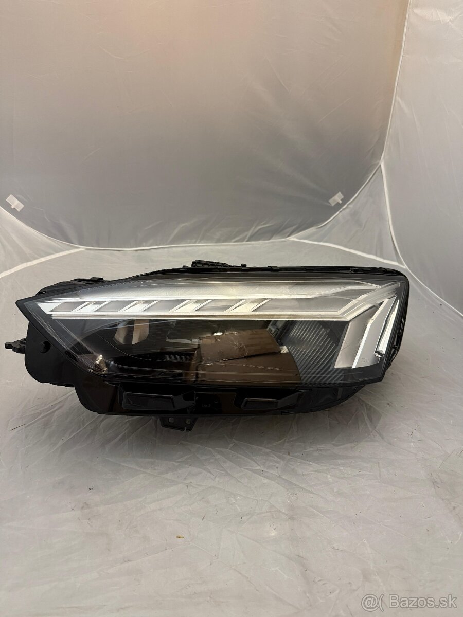 Svetlá Audi A5 Laser 8W6 - 4