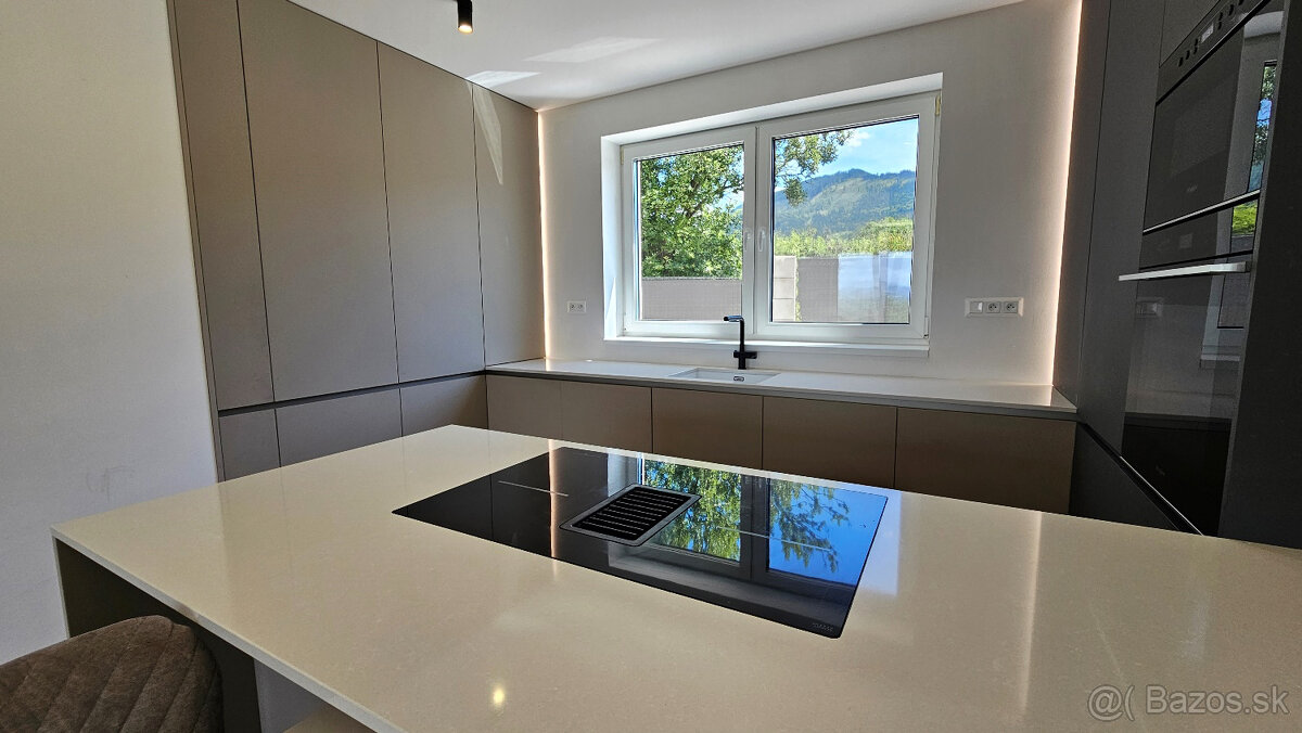 Vaše krásne výhľady: 4-izbový rodinný dom vo Varíne p - 4