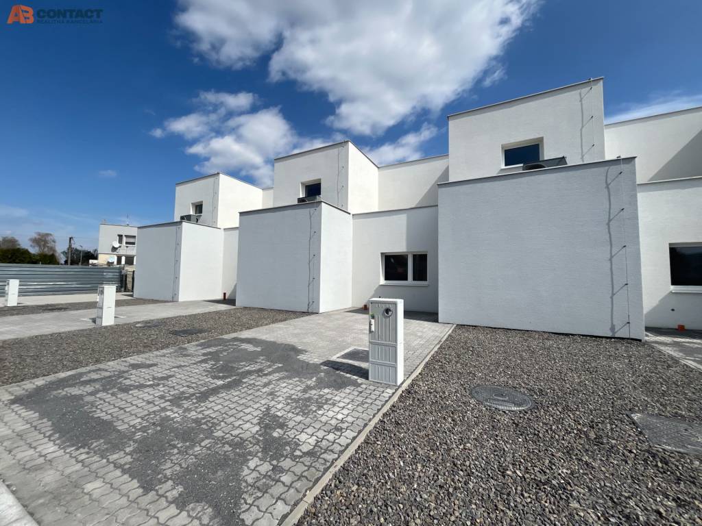 NOVINKA Novostavba v radovej výstavbe v Hornej Strede - 4