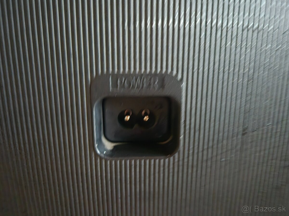 Predám televízor Samsung - 4