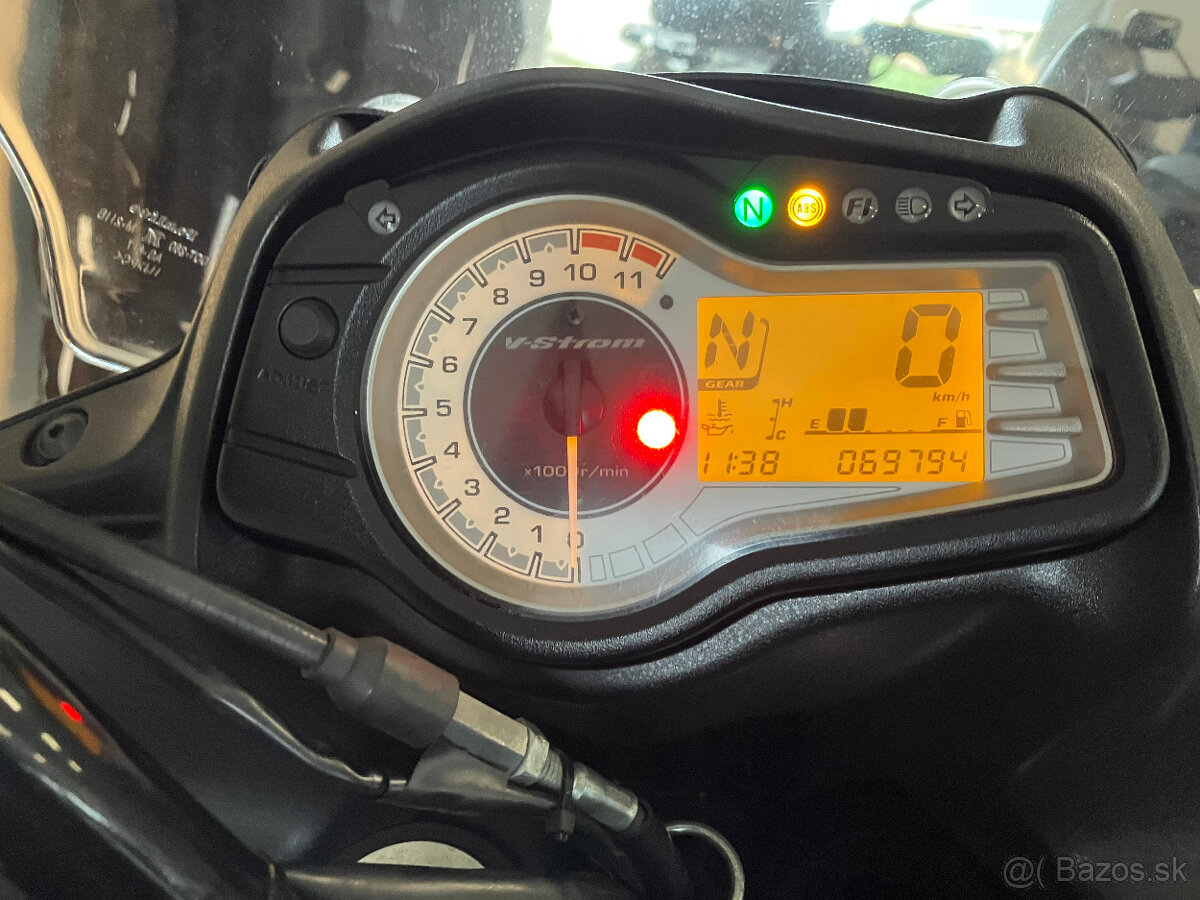 Suzuki DL650 V-Strom XT - 4