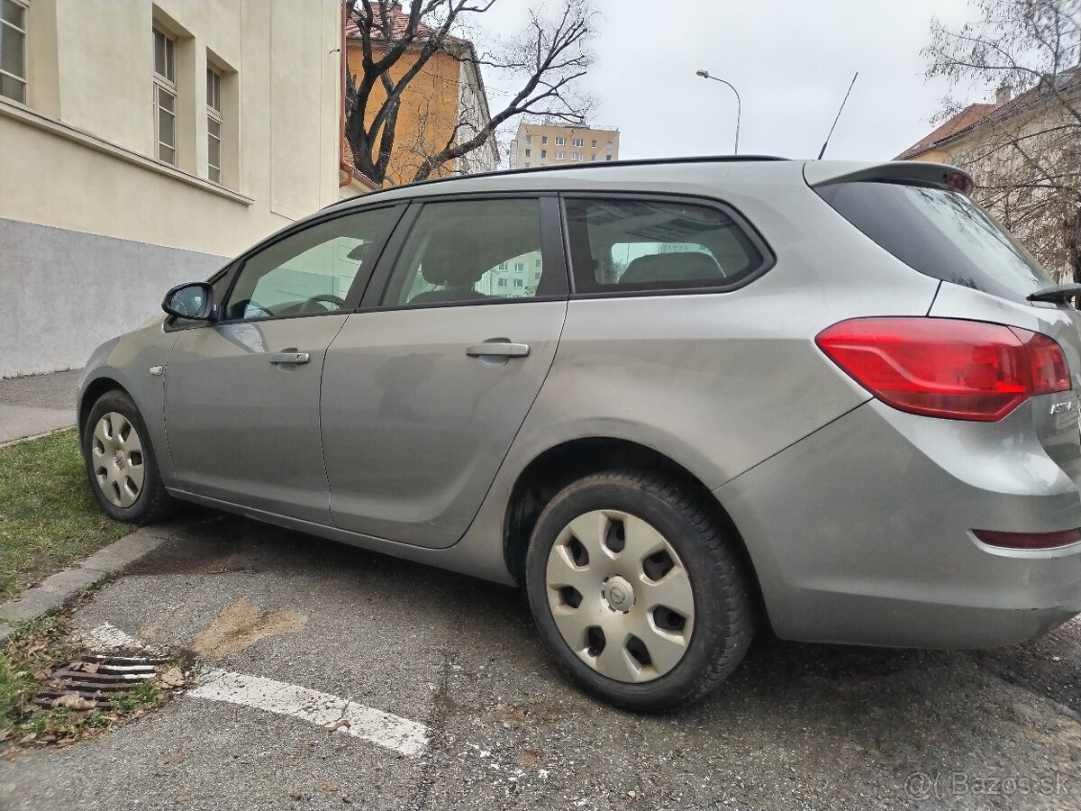 Opel astra j - 4