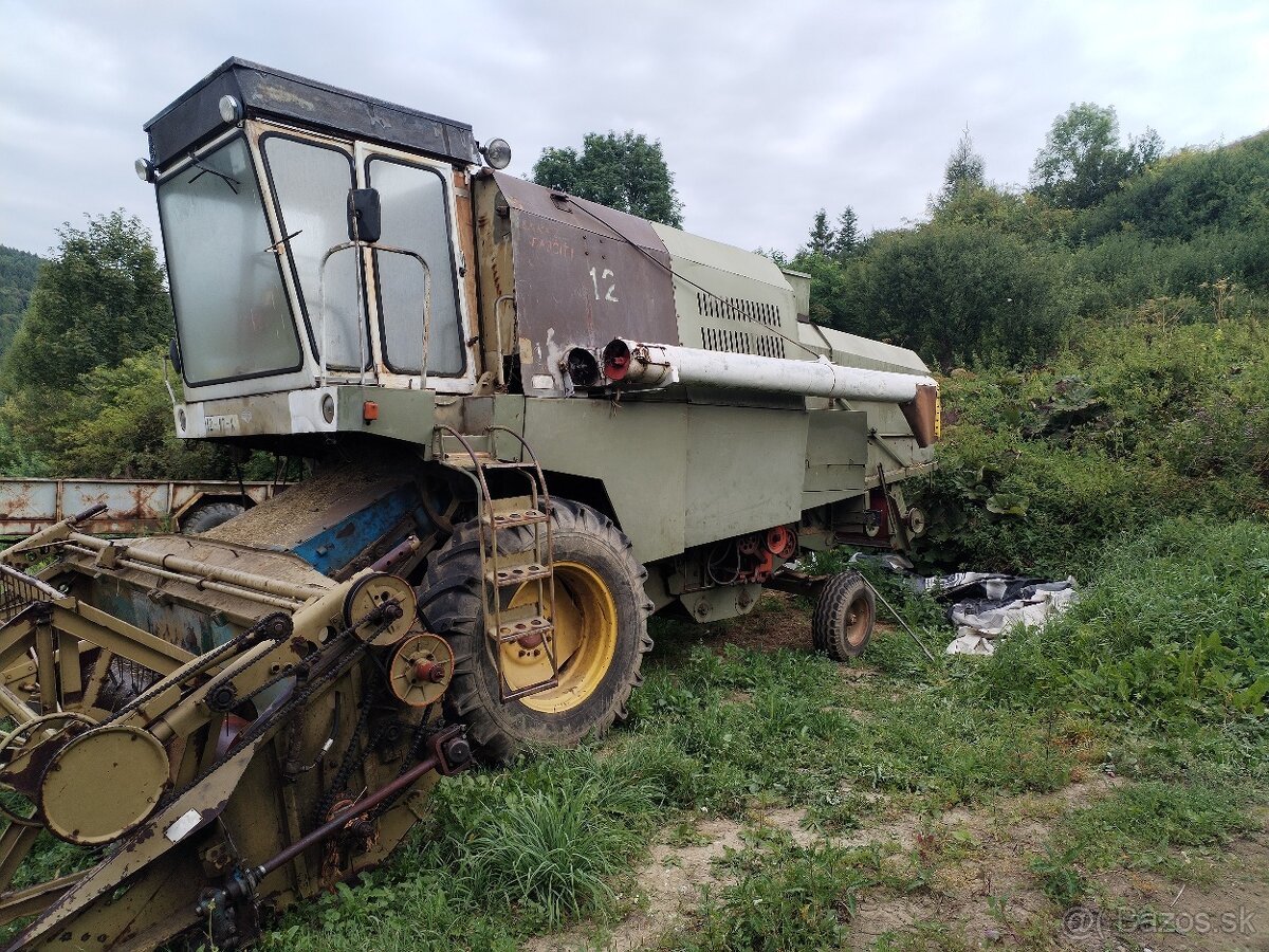 Predám kombajn e512 - 4