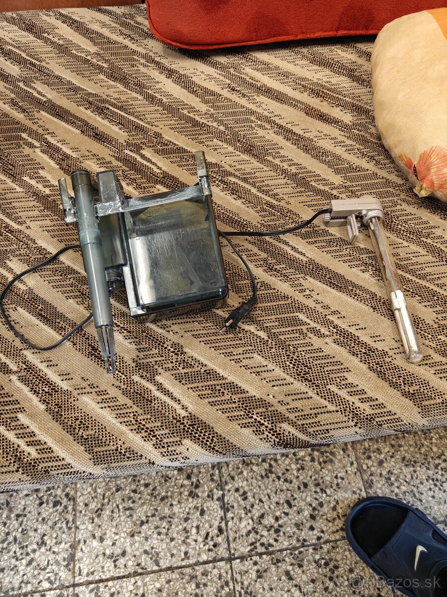 Akvárium + prislusenstvo - 4