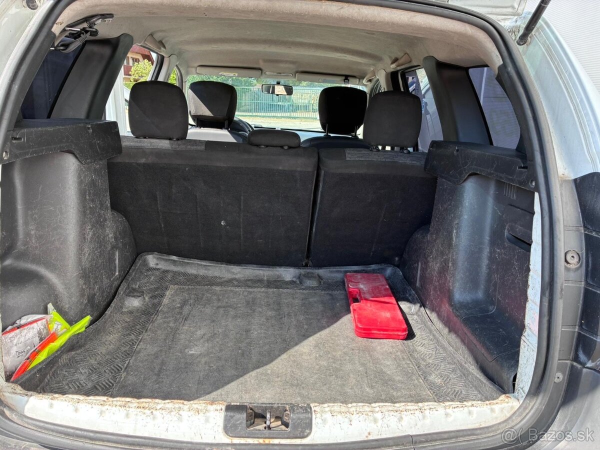 Dacia Duster 1.6 - 4