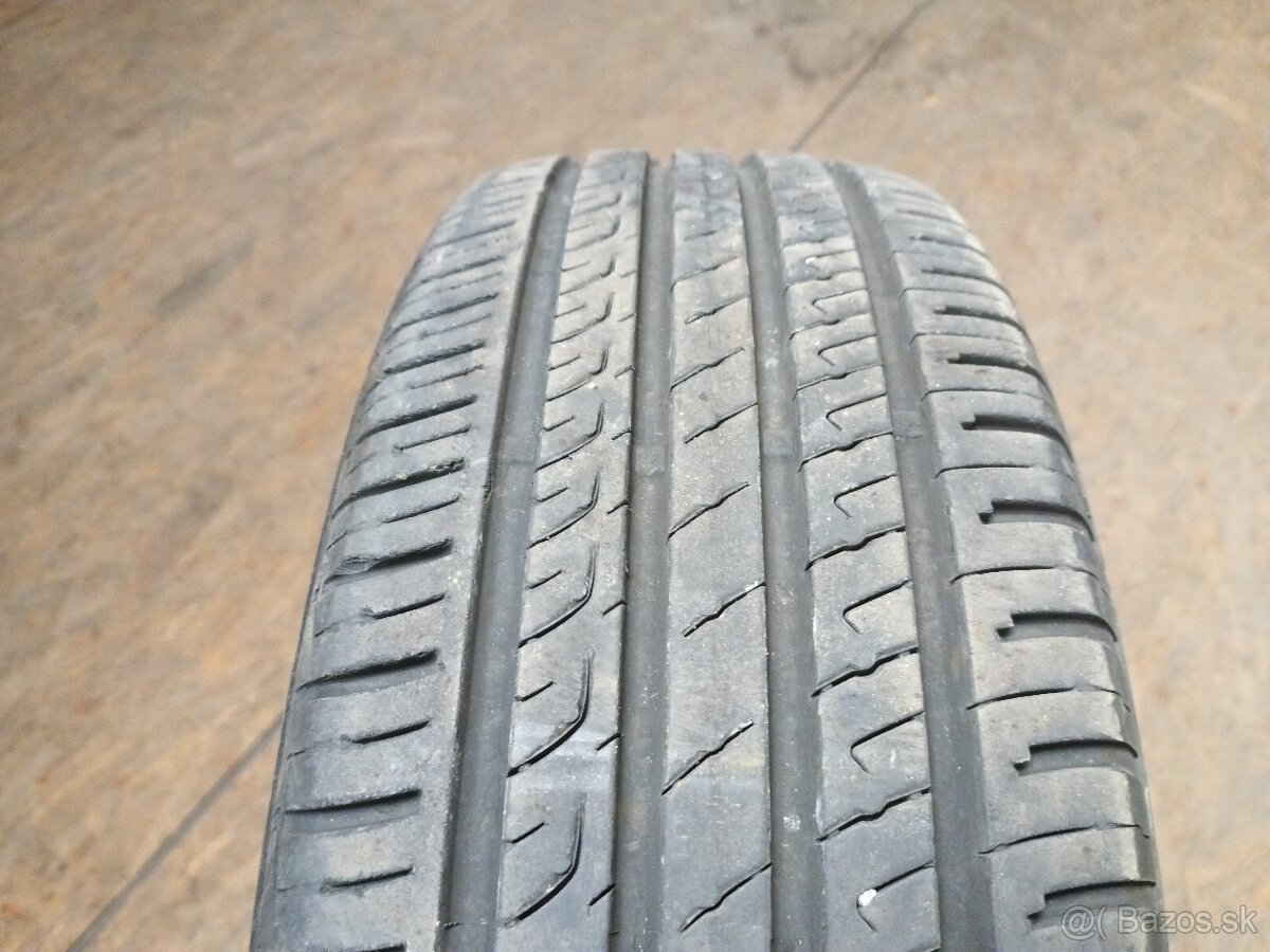 225/60r18 - 4
