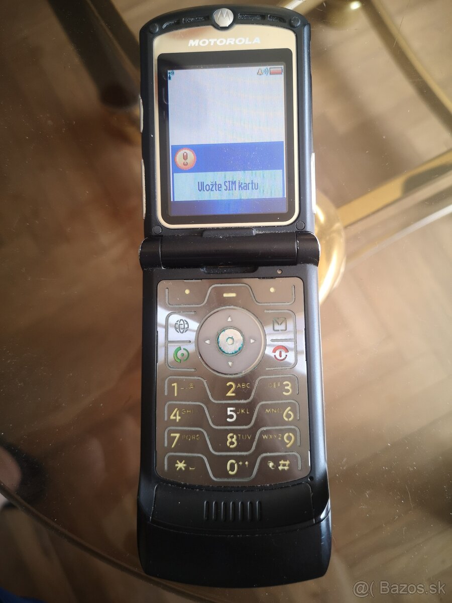 Motorola RAZR V3 - 4