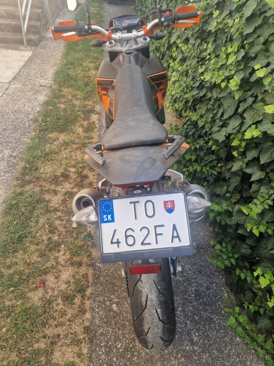 Ponúkam na predaj KTM 690 - 4