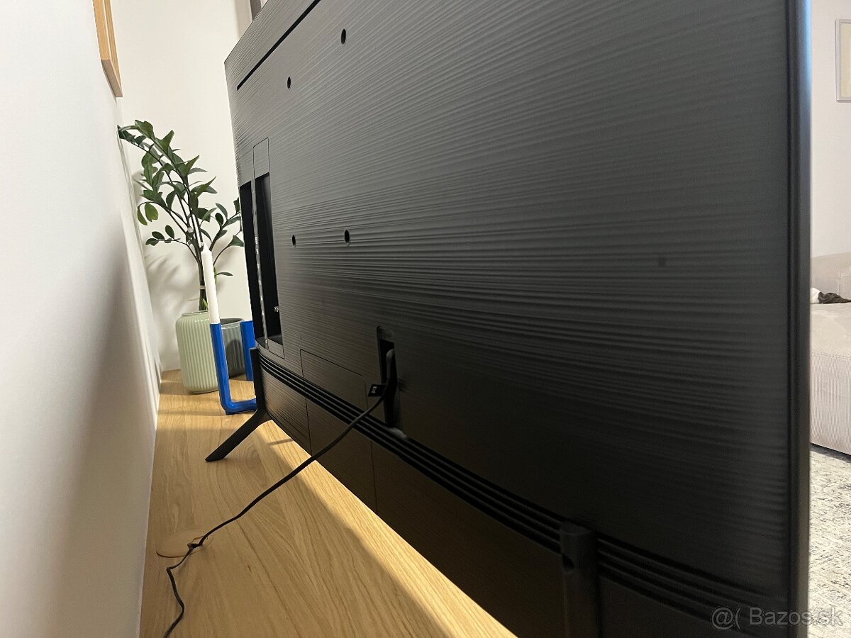 50" Samsung UE50RU7172 - 4