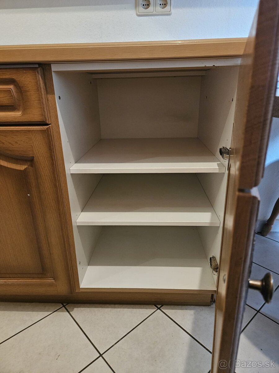 Masívna kuchynská linka z Nemecka so spotrebičmi - 4