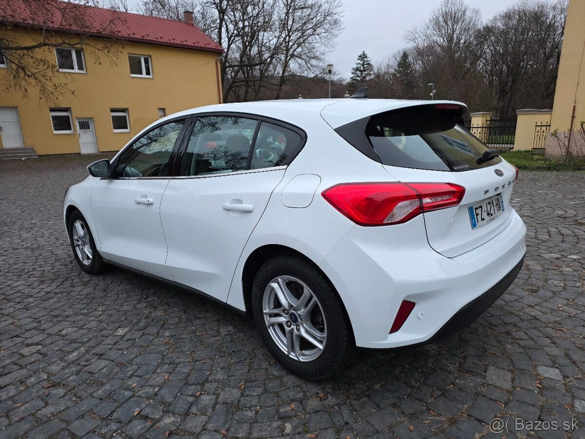 Ford Focus 1.5 TDCi EcoBlue Titanium - 4