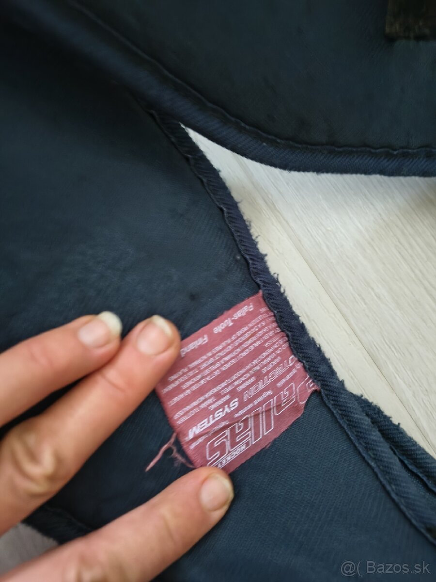 Hokejová výstroj - 4