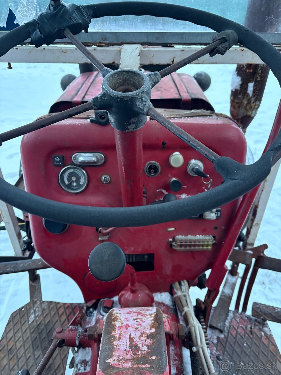 Predám 2x traktor McCormick 439, 40koni - 4