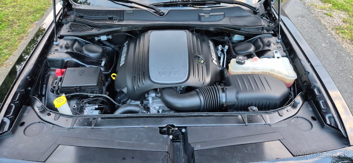DODGE CHALLENGER 5,7 HEMI 2019 33000 km - 4