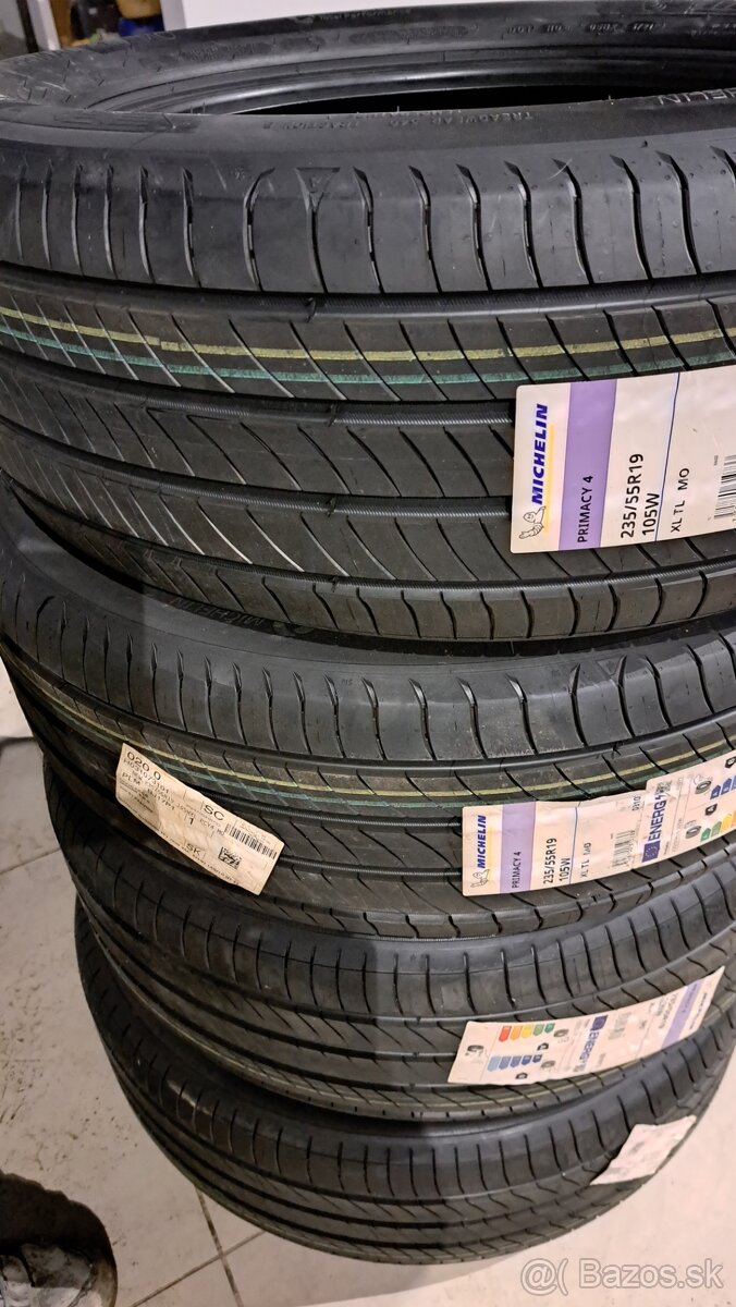 235/55 r19 - 4