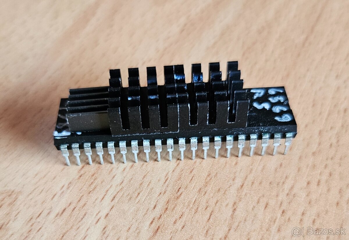 Videochip Commodore CSG 6569R5 VIC-II: pre Commodore C64 - 4