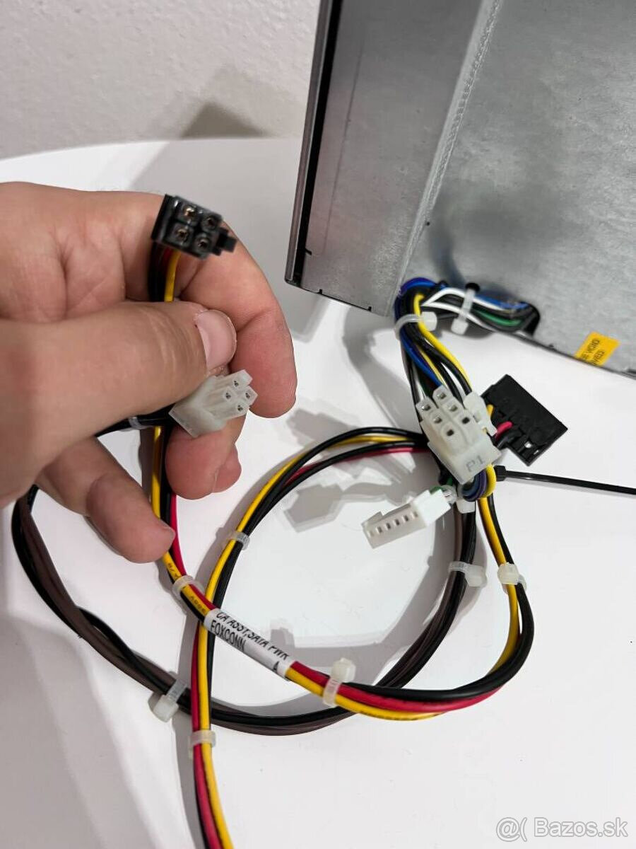 Predám použitý zdroj do počítača HP model HP-D2402E0 - 4