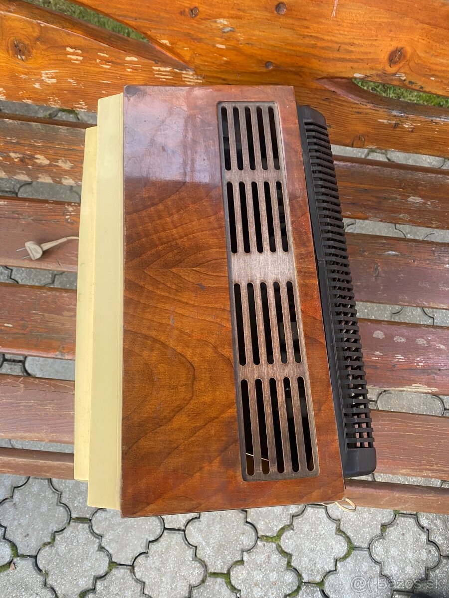 Retro televízor TESLA ORAVA STANDARD 4113-U - 4