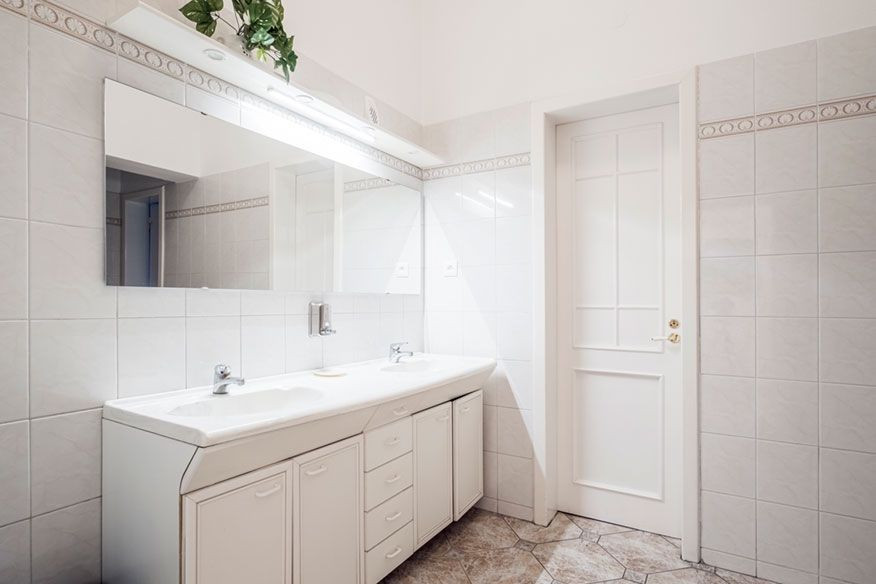 Administratívna budova v centre mesta Trenčína - 4