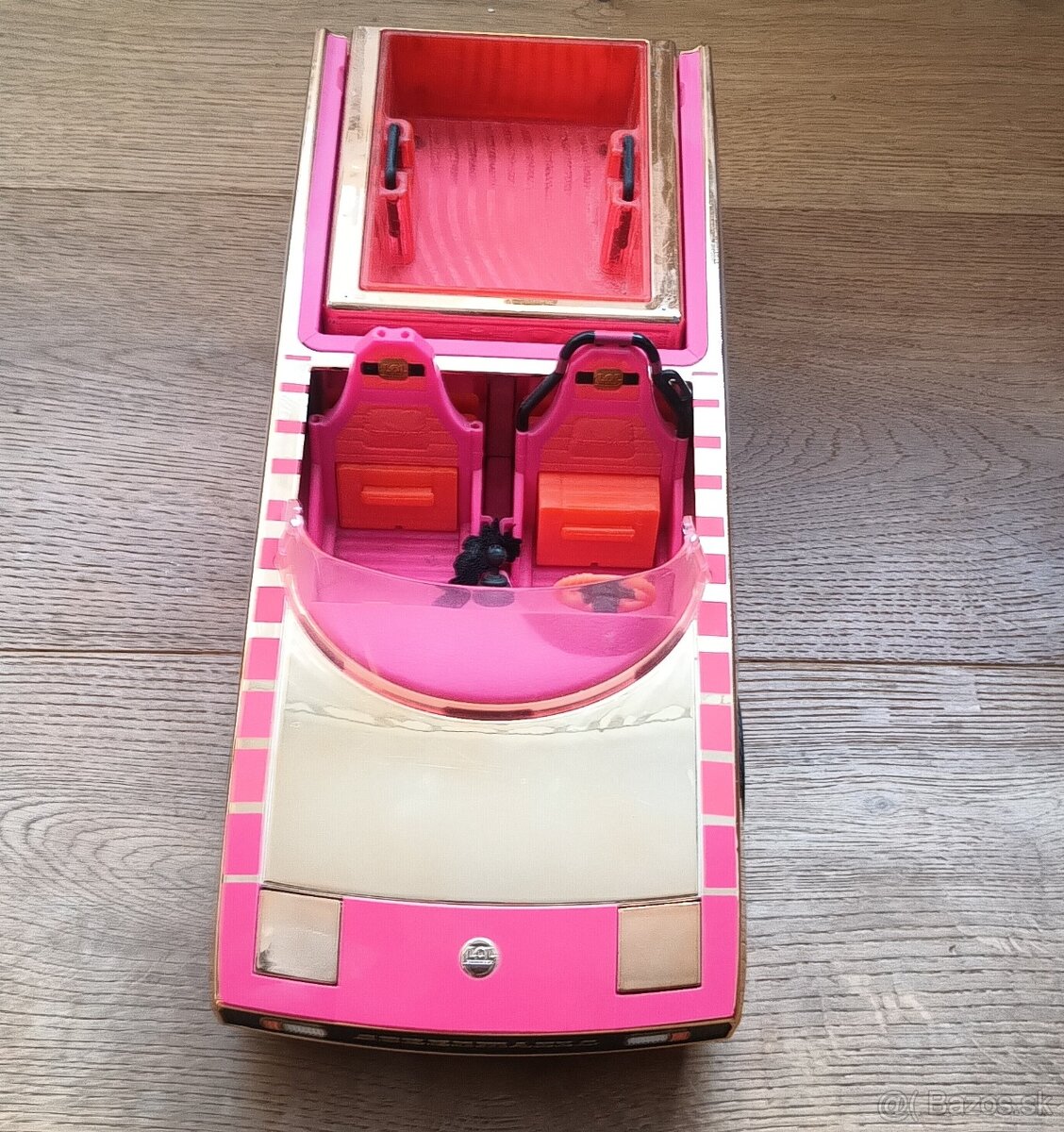 LOL auto s bazénom - 4