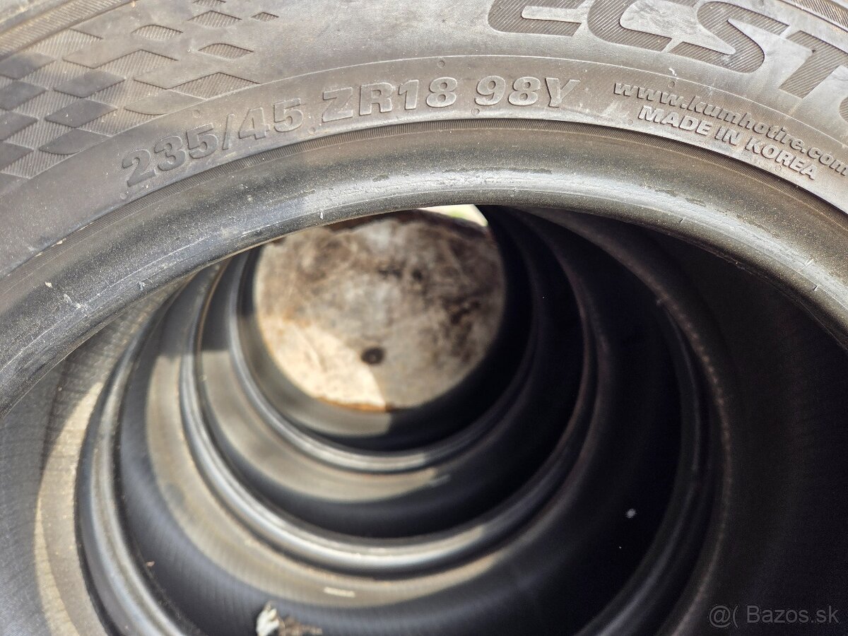 Pneumatiky 235 45 18 letné zn.kumho - 4