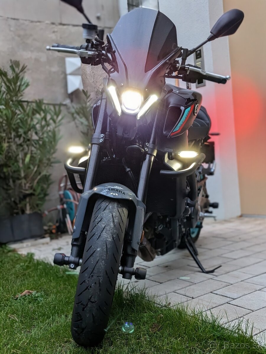 Yamaha MT-09 - 4