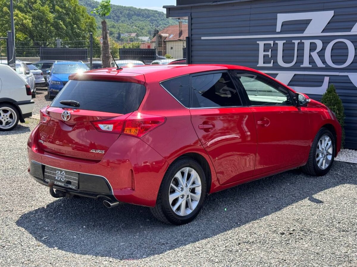 Toyota Auris 2.0 l D-4D DPF Style - 4