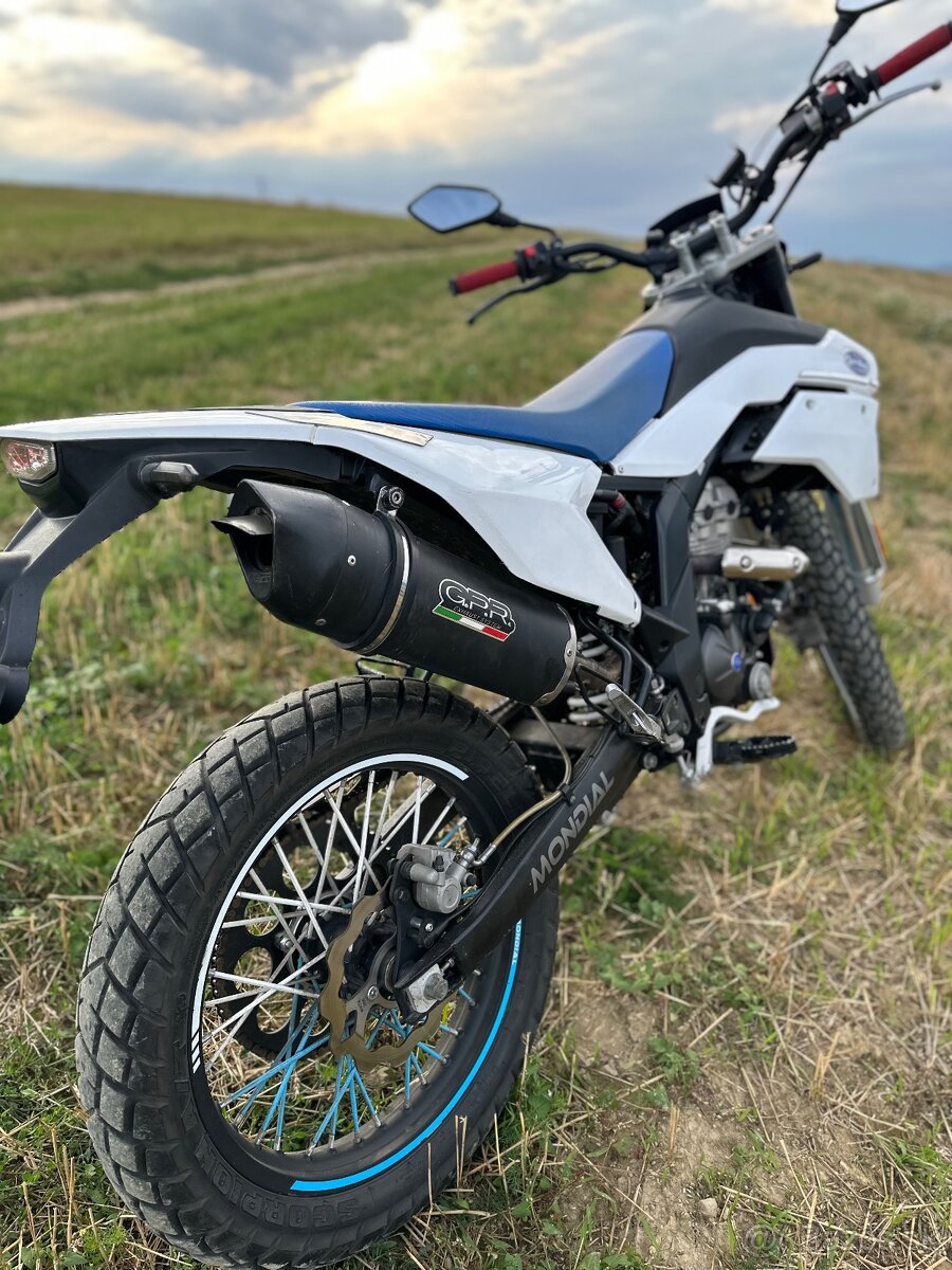 Mondial SMX 125 - 4