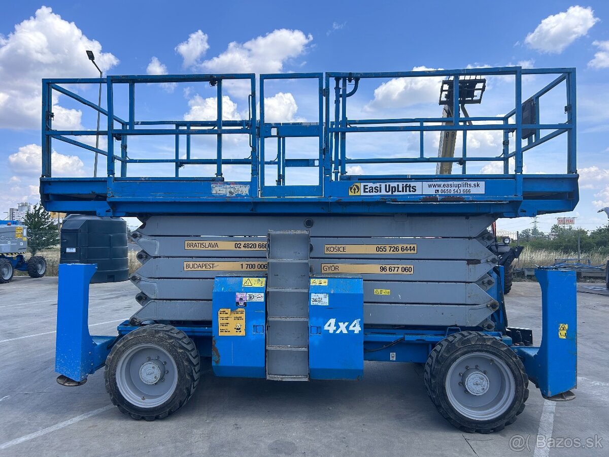 Predám dieslovú plošinu Genie 5390 RT - 4