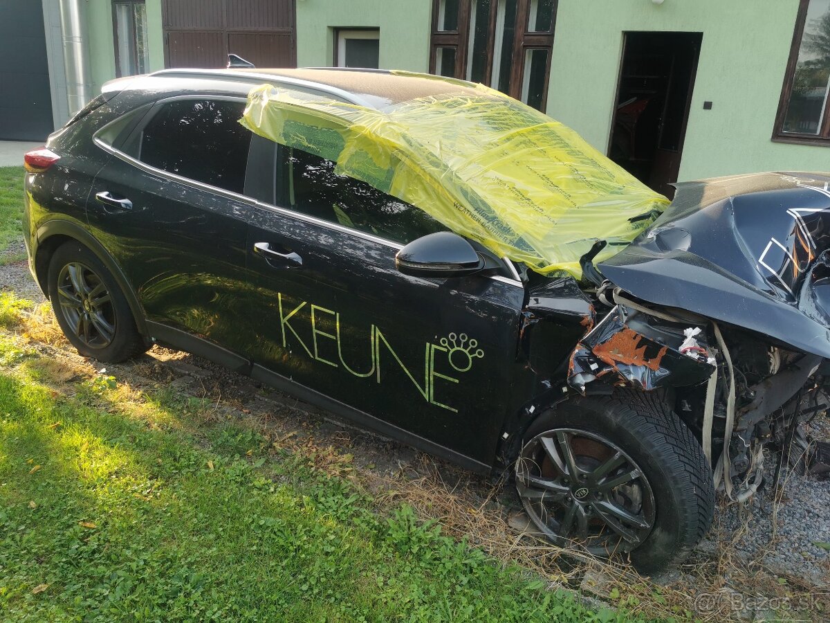 Kia x-ceed - 4