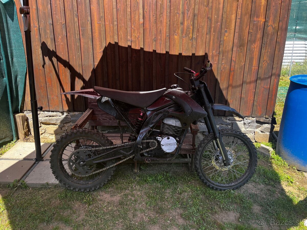 Predám dirtbike 250 2T