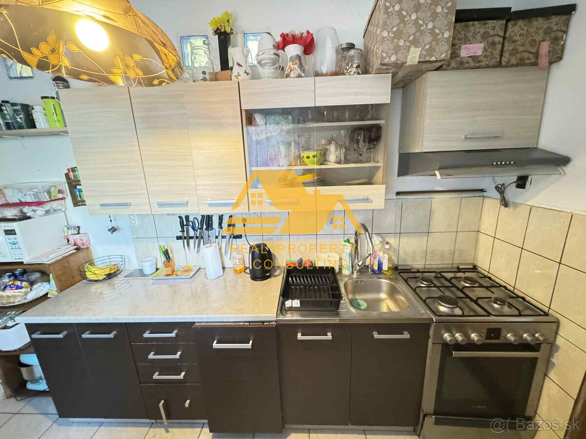 Predám tehlový 2 izbový byt v Nových Zámkoch - 4