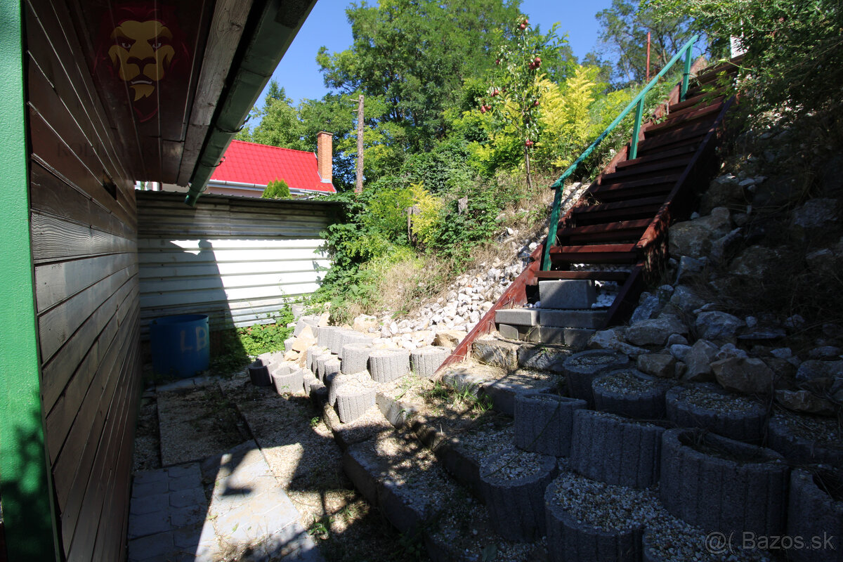 NA PREDAJ - Chatka s pekným výhľadom na Šianci - 4