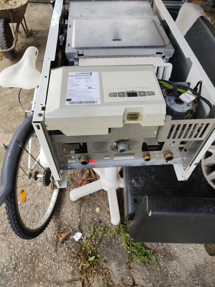 Predám kotol Protherm - 4