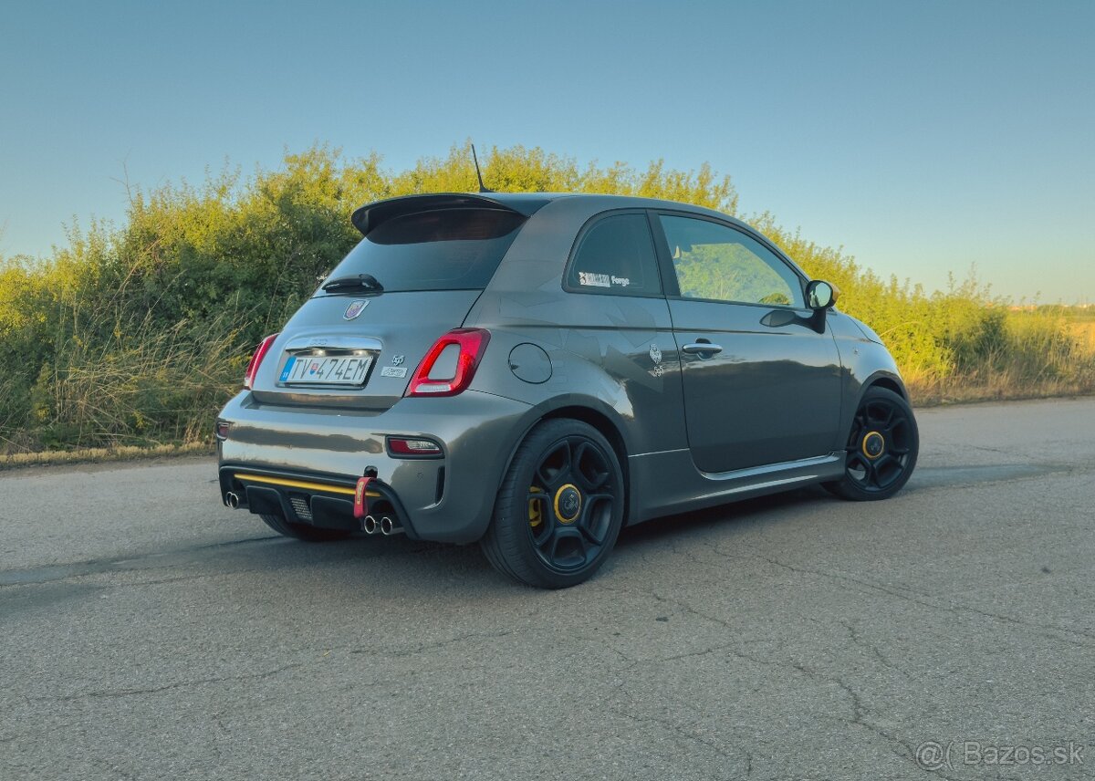 Abarth 595 Pista 70th. BLACK FRIDAY 14 168€ + DPH - 4