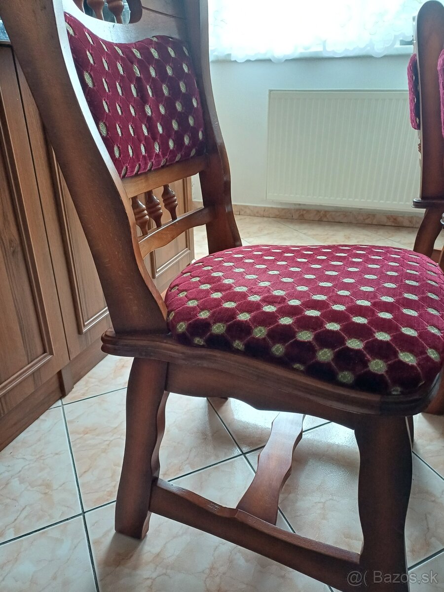 Jedálenský stôl - 4