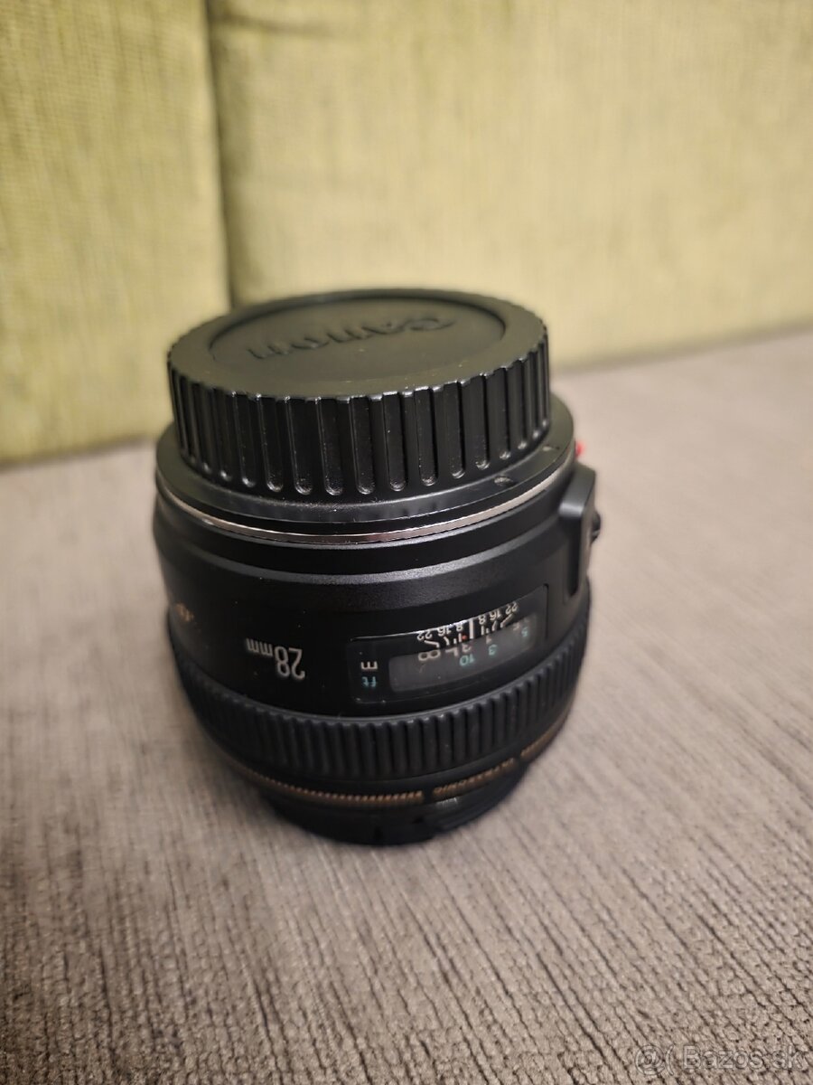 Canon EF 28mm f/1.8 USM - 4