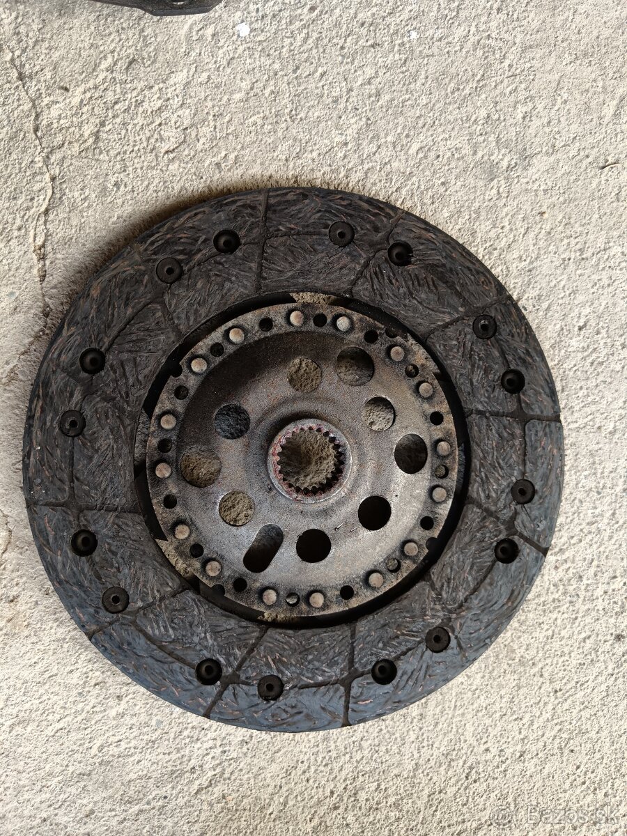 Predám spojkou sadu LUK - 4