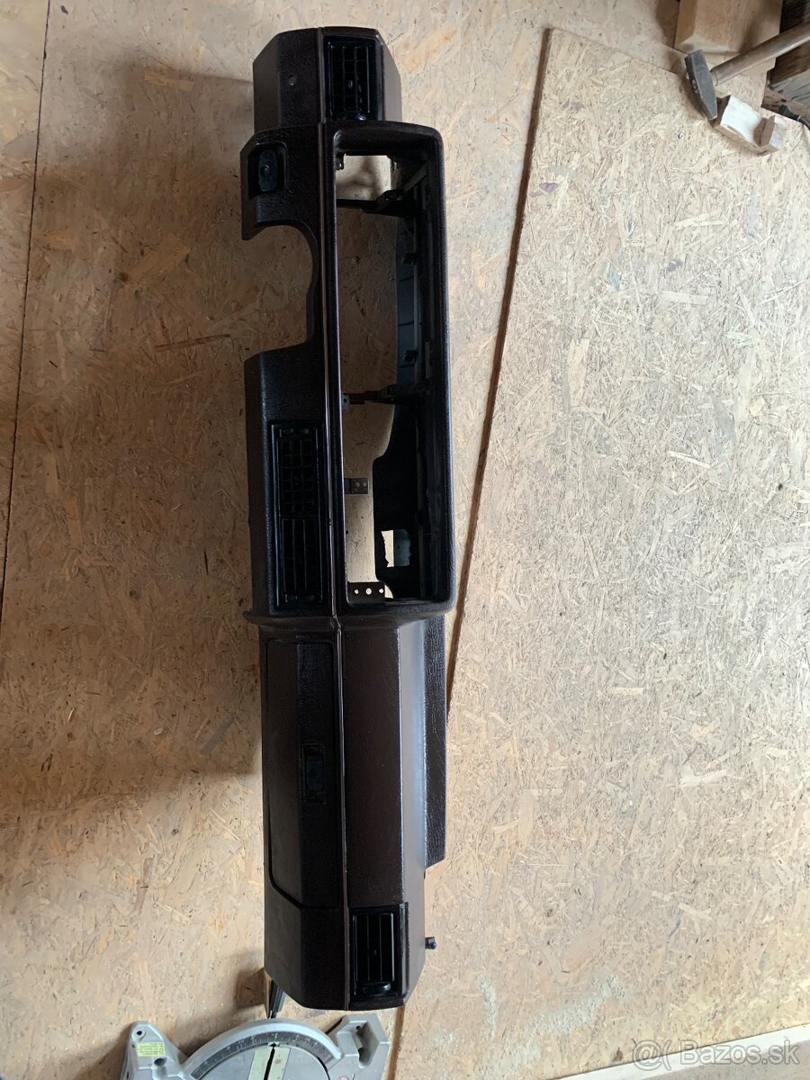 Hnedá Pristrojovka golf mk2 - 4