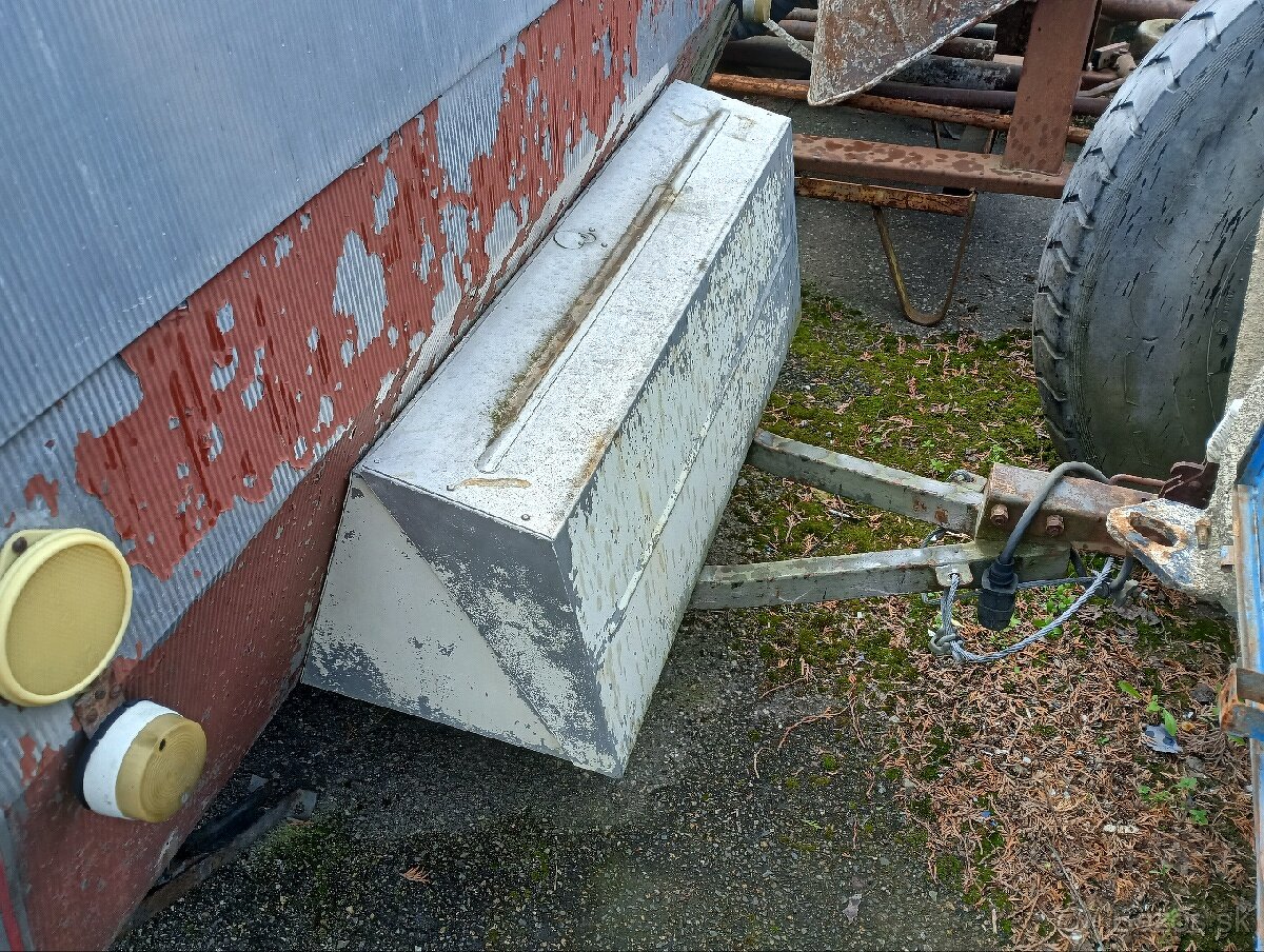 Privesny vozik dobovy karavan r.v.1980 - 4