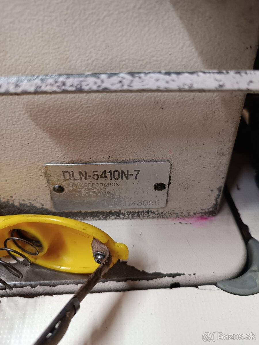 Predám šijací stroj JUKI - 4