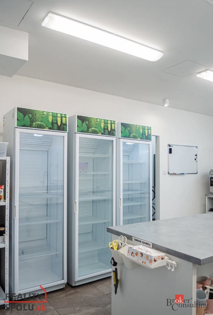 Odstúpim zabehnutú cukrárenskú výrobu/ gastro prevádzku na v - 4