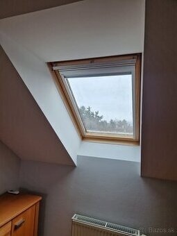 Predam zatemnujucu roletu Velux....Original... - 4