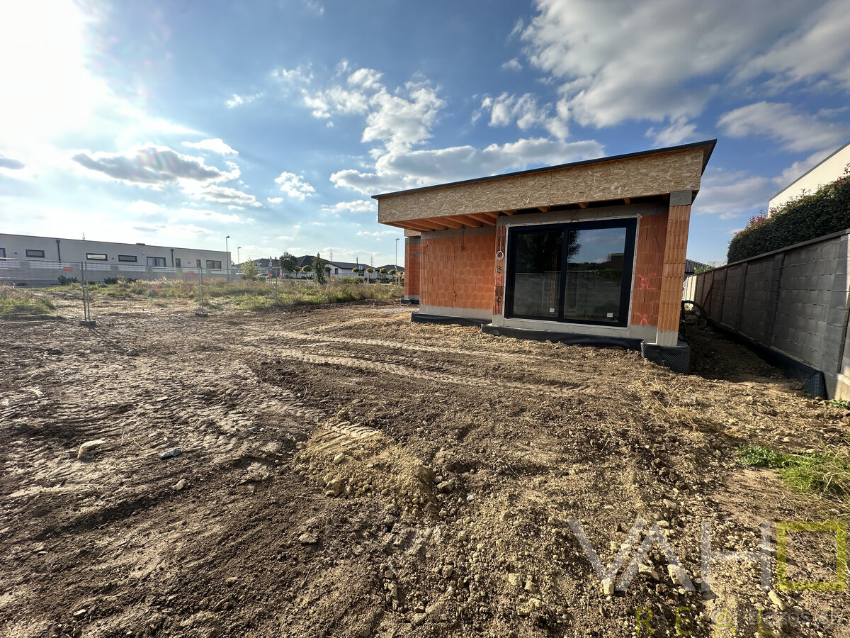 Moderná novostavba RD, pozemok 600m2, zastavaná plocha 179m2 - 4