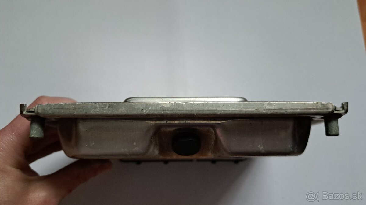 Riadiaca jednotka 038 906 012 AT - 4